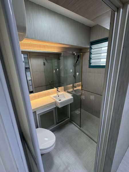 11 Farrer Park Road HDB Flat For Sale at S$ 979,000 | PropertyGuru Singapore - Bathroom