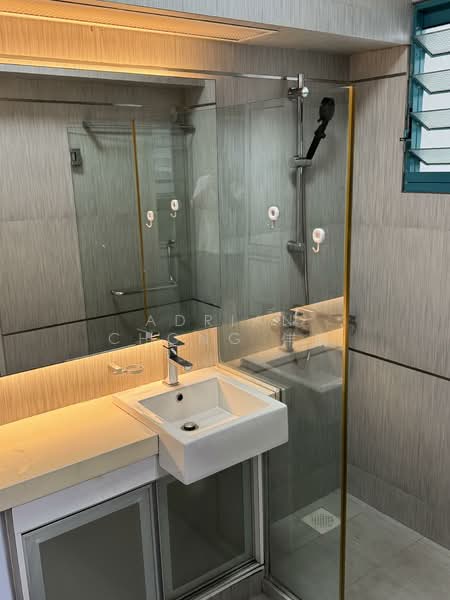 11 Farrer Park Road HDB Flat For Sale at S$ 979,000 | PropertyGuru Singapore - Bathroom
