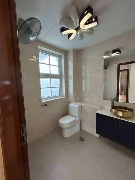 3 cornwall garden, Cornwall garden, 5 Bedrooms, 7,308 sqft, Good Class Bungalow For Rent, by Lyn Wong, 500057306 - Bathroom - PropertyGuru.com.sg