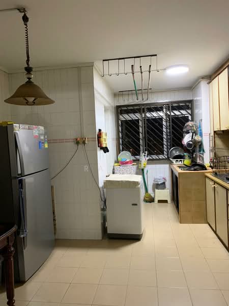 164 Simei Road, 164 Simei Road, 3 Bedrooms, 1,200 sqft, HDB Flat For Rent, by Raj ., 500057307 - Kitchen - PropertyGuru.com.sg