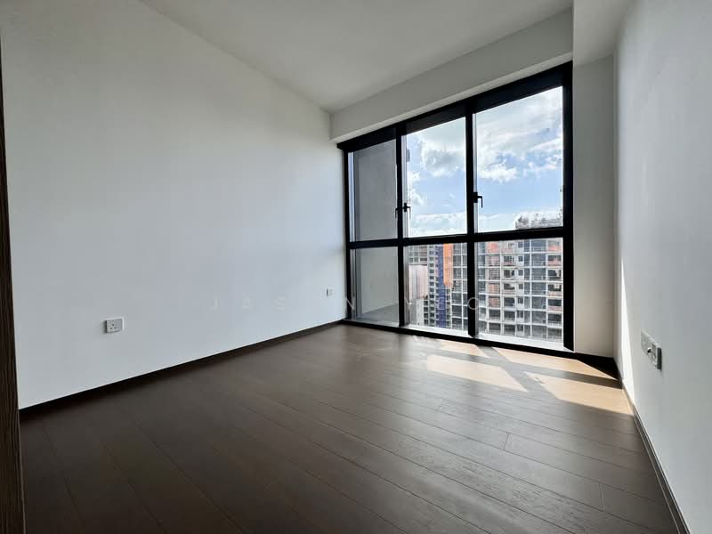 Tembusu Grand Condominium For Sale at S$ 2,000,000 | PropertyGuru Singapore - Master Bedroom