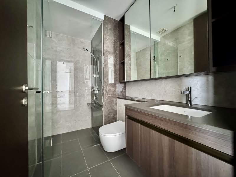 Tembusu Grand Condominium For Sale at S$ 2,000,000 | PropertyGuru Singapore - Bathroom