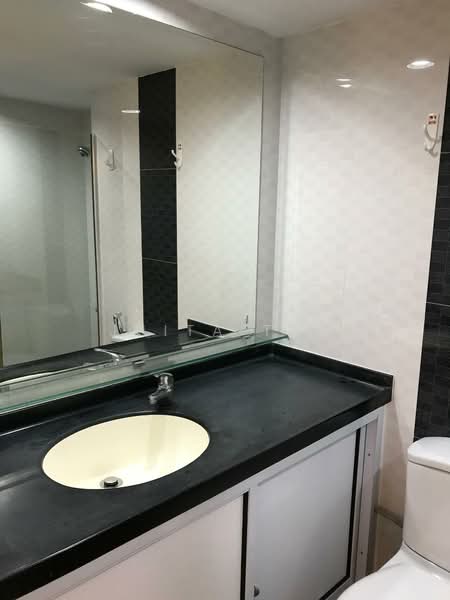 International Plaza, 10 Anson Road, Room Rental, 160 sqft, Apartment For Rent, by Juita Tan, 500057321 - Bathroom - PropertyGuru.com.sg