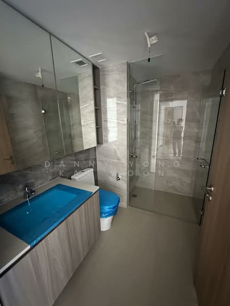 The Botany at Dairy Farm, 3 Dairy Farm Walk, 2 Bedrooms, 603 sqft, Condominium For Rent, by Danny Yong Kai Woon, 500057325 - Bathroom - PropertyGuru.com.sg