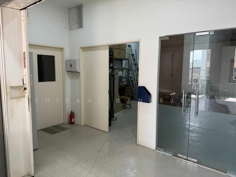 Guan Hua Warehouse Building, 85 Genting Lane, 1,722 sqft, Light Industrial (B1) For Sale, by Shibani Banerjee, 500057338 - Interior - CommercialGuru.com.sg