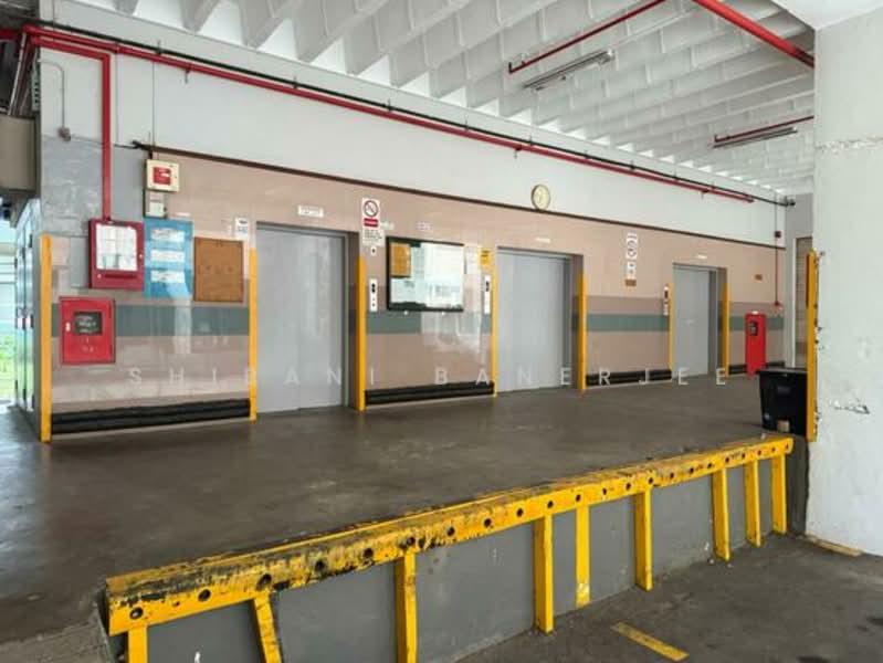 Guan Hua Warehouse Building, 85 Genting Lane, 1,722 sqft, Light Industrial (B1) For Sale, by Shibani Banerjee, 500057338 - Corridor - CommercialGuru.com.sg