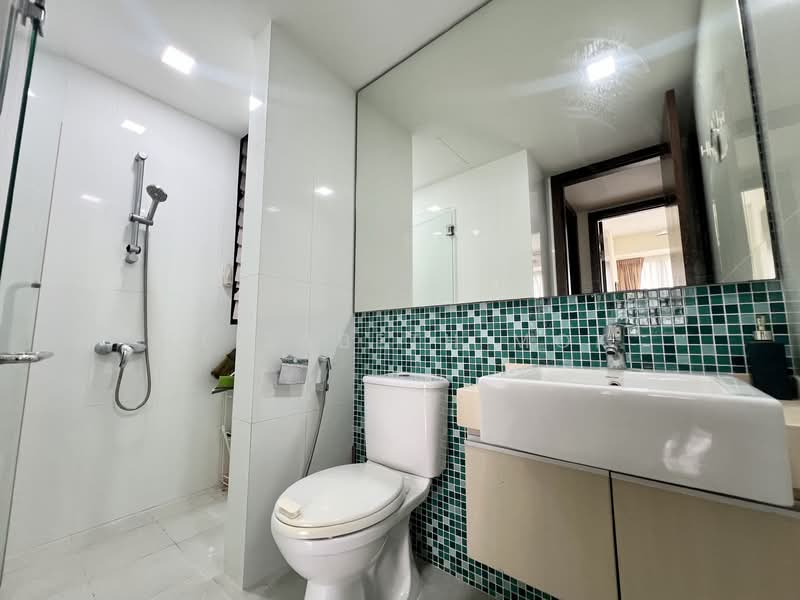 Axis @ Siglap, 59 East Coast Terrace, Room Rental, 110 sqft, Apartment For Rent, by Elizabeth Mok, 500057348 - Private bathroom - PropertyGuru.com.sg