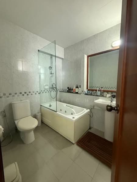 WOODGROVE VIEW Terraced House For Sale at S$ 2,500,000 | PropertyGuru Singapore - Bathroom