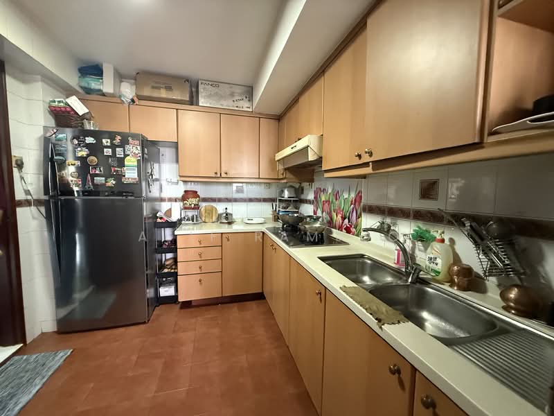 Melville Park Apartment For Sale at S$ 965,000 | PropertyGuru Singapore - Kitchen