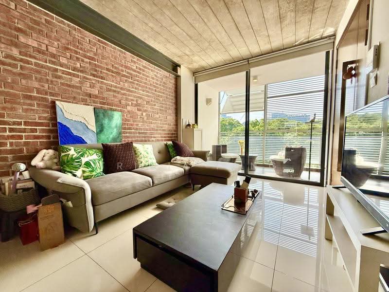 999LH 1 Bedder near MRT Mall Orchard River Valley, Tanglin / Holland / Bukit Timah, 1 Bedroom, 517 sqft, Apartment For Sale, by Tricia Tang, 500057364 - Living Room - PropertyGuru.com.sg