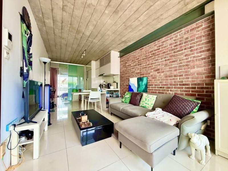 999LH 1 Bedder near MRT Mall Orchard River Valley, Tanglin / Holland / Bukit Timah, 1 Bedroom, 517 sqft, Apartment For Sale, by Tricia Tang, 500057364 - Living Room - PropertyGuru.com.sg