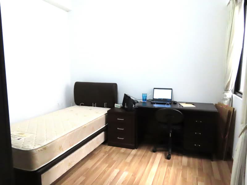 Central Green, 3 Jalan Membina, 2 Bedrooms, 915 sqft, Condominium For Rent, by Michelle Loh, 500057365 - Bedroom - PropertyGuru.com.sg