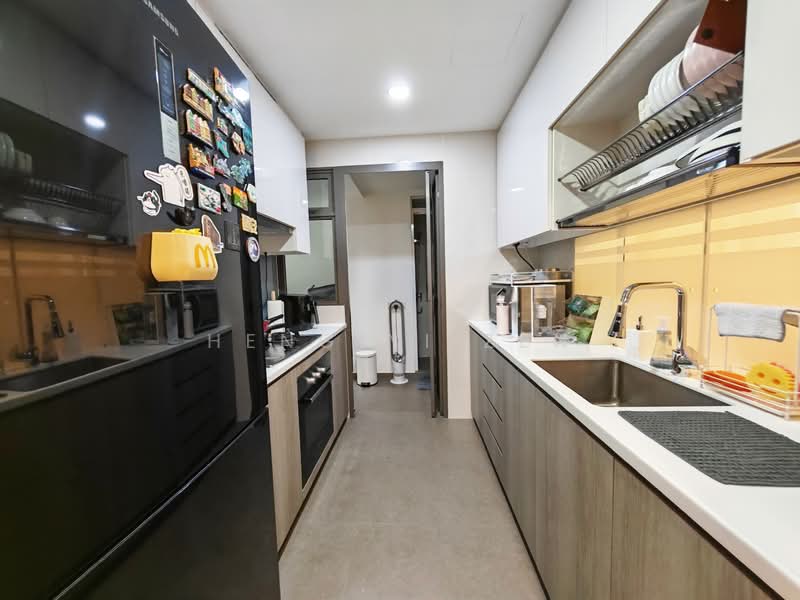 Treasure Crest Executive Condominium For Sale at S$ 1,750,000 | PropertyGuru Singapore - Kitchen