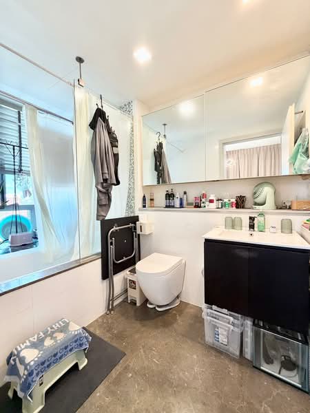 Livia Condominium For Sale at S$ 1,338,888 | PropertyGuru Singapore - Bathroom