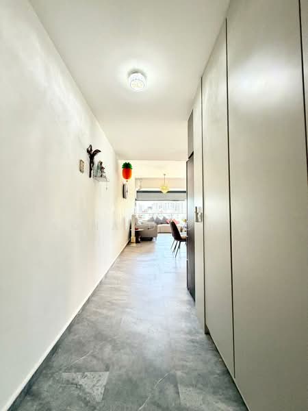 Livia Condominium For Sale at S$ 1,338,888 | PropertyGuru Singapore - Entrance Foyer Area