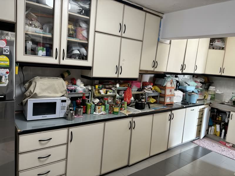415 Commonwealth Avenue West, 415 Commonwealth Avenue West, Room Rental, 180 sqft, HDB Flat For Rent, by Jane Lim S C, 500057401 - Kitchen - PropertyGuru.com.sg