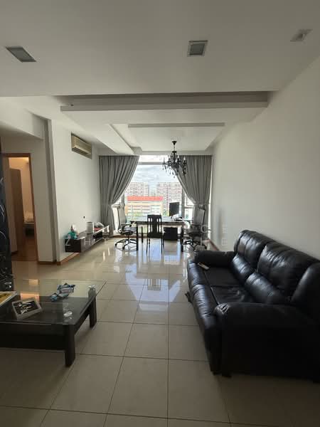 The Lakeshore, 29 Jurong West Street 41, 2 Bedrooms, 861 sqft, Condominium For Rent, by Florence Zheng Zhen, 500057404 - Living Room - PropertyGuru.com.sg