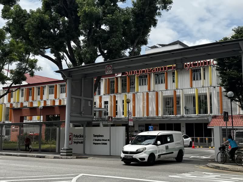 High Rental Yield above 5%!Rare and Super Value HDB Shophouse for Sale. - Priced to move. Don't Miss, TAMPINES STREET 41, 1,970 sqft, Shop / Shophouse For Sale, by Lyn Huang (可欣), 500057408 - Exterior - CommercialGuru.com.sg