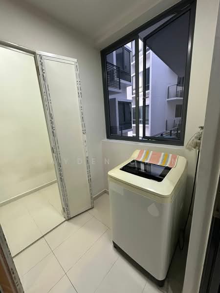 The Palette, 111 Pasir Ris Grove, 3 Bedrooms, 1,066 sqft, Condominium For Rent, by Jayden Chen, 500057442 - Kitchen - PropertyGuru.com.sg