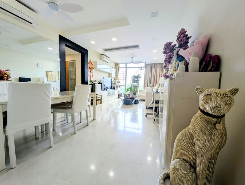 The Lakeshore, 31 Jurong West Street 41, 3 Bedrooms, 1,184 sqft, Condominium For Rent, by Ray Lee, 500057443 - PropertyGuru.com.sg