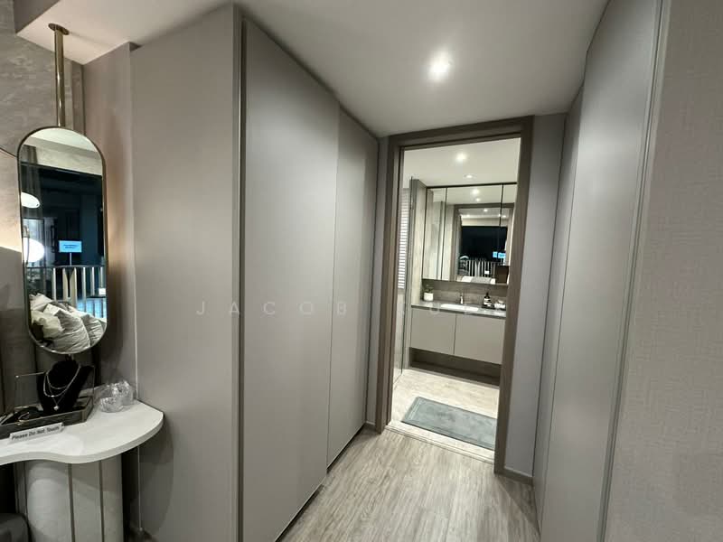 Norwood Grand Condominium For Sale at S$ 2,735,000 | PropertyGuru Singapore - Corridor