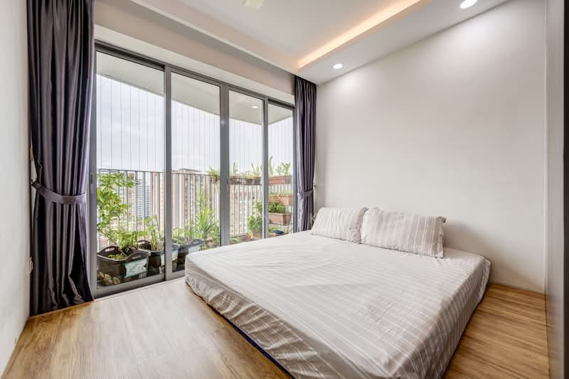 684B Edgedale Plains HDB Flat For Sale at S$ 898,000 | PropertyGuru Singapore