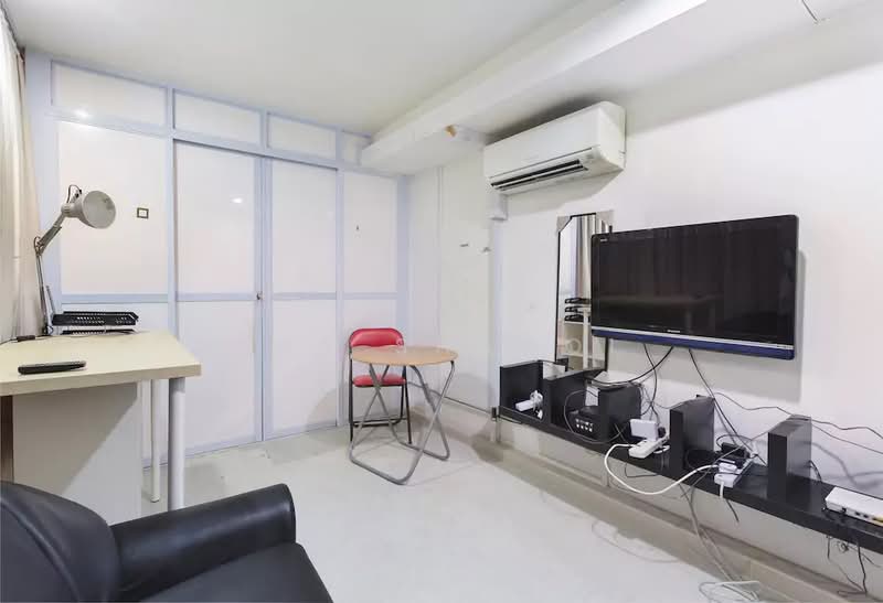 People's Park Complex, 1 Park Road, Room Rental, 160 sqft, Apartment For Rent, by Tay Shaoqi, 500057559 - Study - PropertyGuru.com.sg