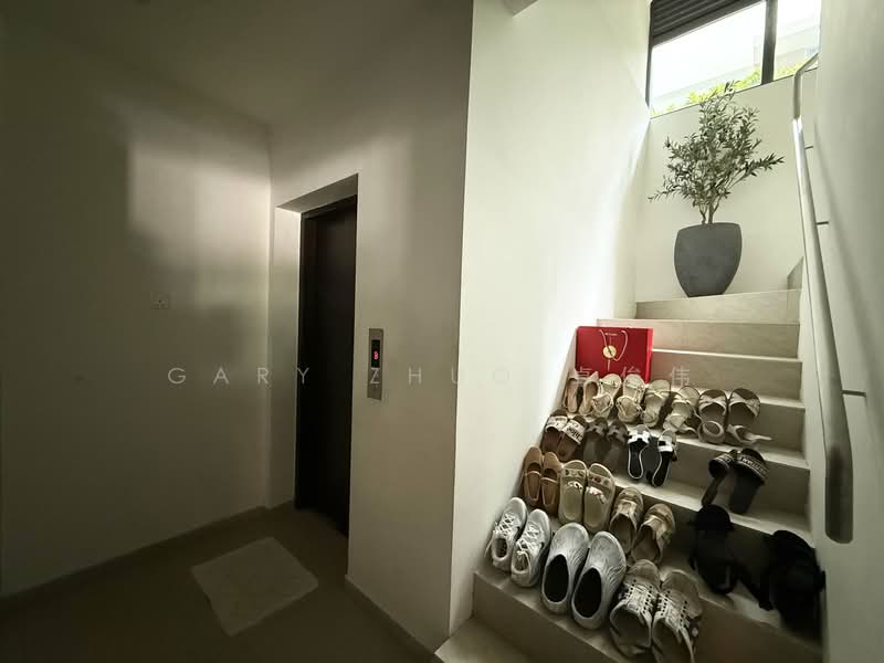 Kaleido Cluster House For Sale at S$ 3,680,000 | PropertyGuru Singapore - Entrance