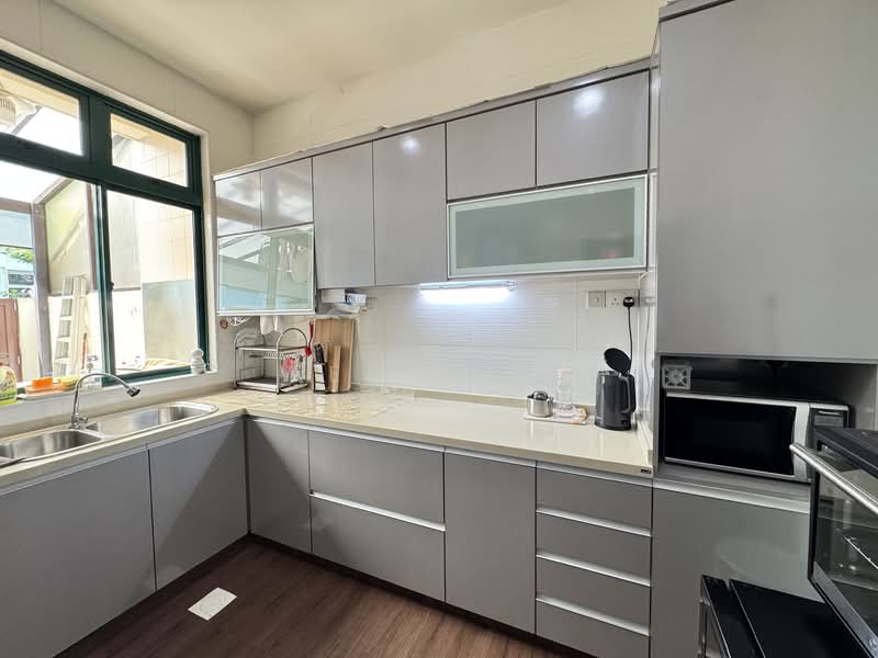 Lakeside Grove Terraced House For Sale at S$ 2,800,000 | PropertyGuru Singapore