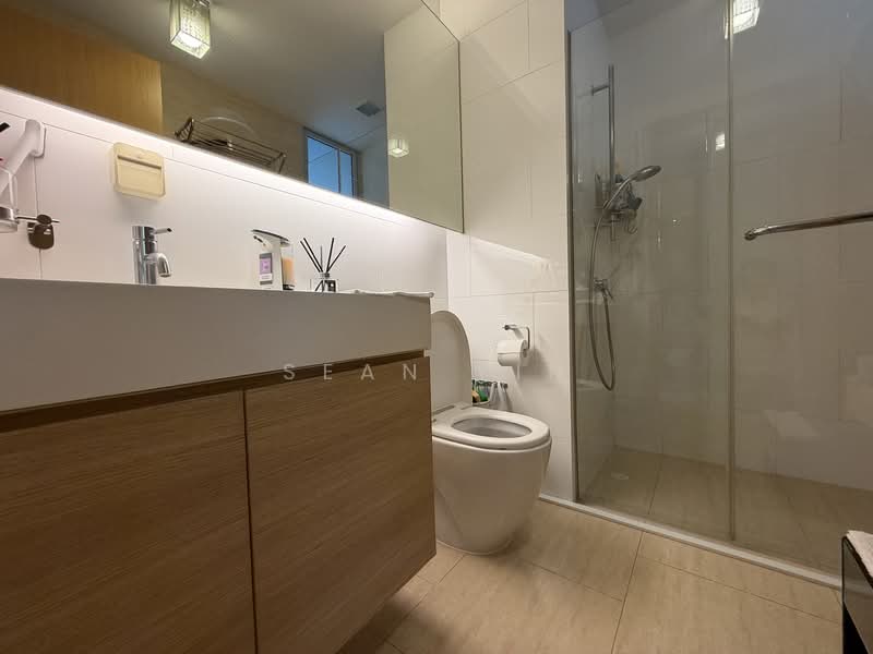 Clover By The Park Condominium For Sale at S$ 2,980,000 | PropertyGuru Singapore - Bathroom