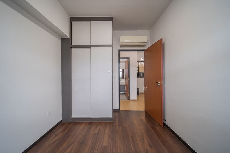 871B Tampines Street 86 HDB Flat For Sale at S$ 768,000 | PropertyGuru Singapore - Common Room 1