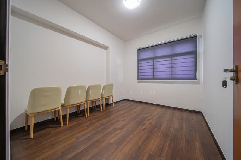 871B Tampines Street 86 HDB Flat For Sale at S$ 768,000 | PropertyGuru Singapore - Common Room 1