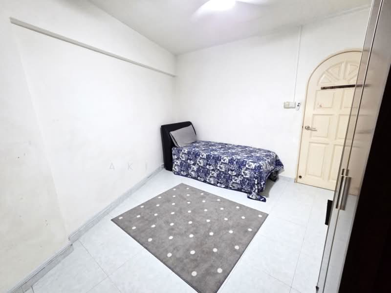 345 Tampines Street 33, 345 Tampines Street 33, Pasir Ris / Tampines, Room Rental, 100 sqft, HDB Flat For Rent, by Akif Hamid, 500057586 - Bedroom - PropertyGuru.com.sg
