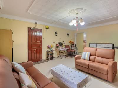 For Sale - 334 Hougang Avenue 5