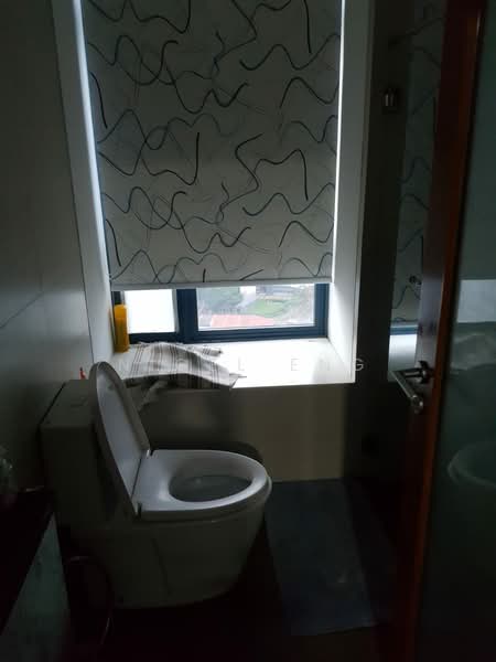 City Square Residences Condominium For Sale at S$ 2,850,000 | PropertyGuru Singapore - Bathroom