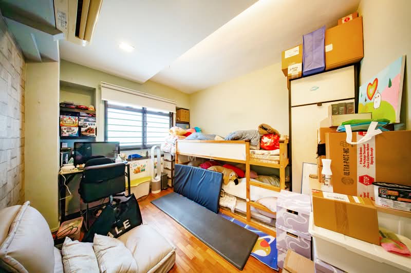 178 Lompang Road HDB Flat For Sale at S$ 700,000 | PropertyGuru Singapore - Bedroom