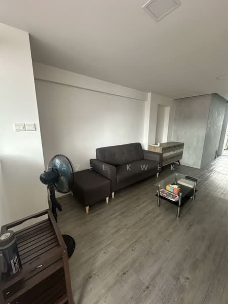65 Circuit Road, 65 Circuit Road, 2 Bedrooms, 635 sqft, HDB Flat For Rent, by Hazel Kwek, 500057610 - Living Room - PropertyGuru.com.sg