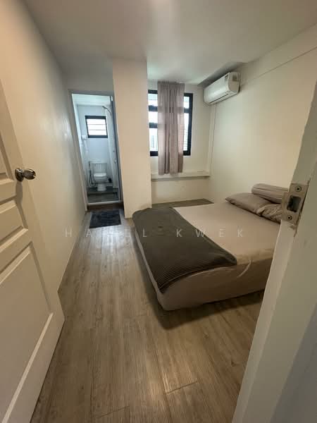 65 Circuit Road, 65 Circuit Road, 2 Bedrooms, 635 sqft, HDB Flat For Rent, by Hazel Kwek, 500057610 - Master Bedroom - PropertyGuru.com.sg