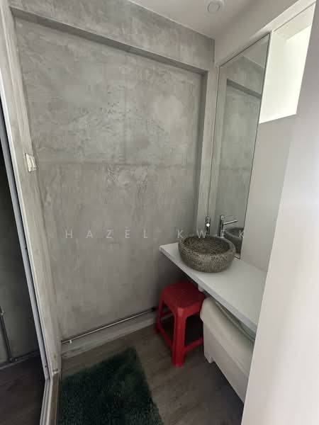 65 Circuit Road, 65 Circuit Road, 2 Bedrooms, 635 sqft, HDB Flat For Rent, by Hazel Kwek, 500057610 - Bathroom - PropertyGuru.com.sg