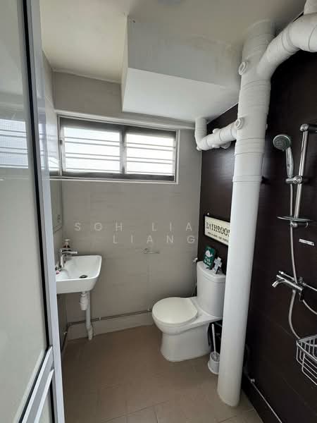 138 Bukit Batok West Avenue 6, 138 Bukit Batok West Avenue 6, Room Rental, 150 sqft, HDB Flat For Rent, by Soh Liang Liang, 500057617 - PropertyGuru.com.sg