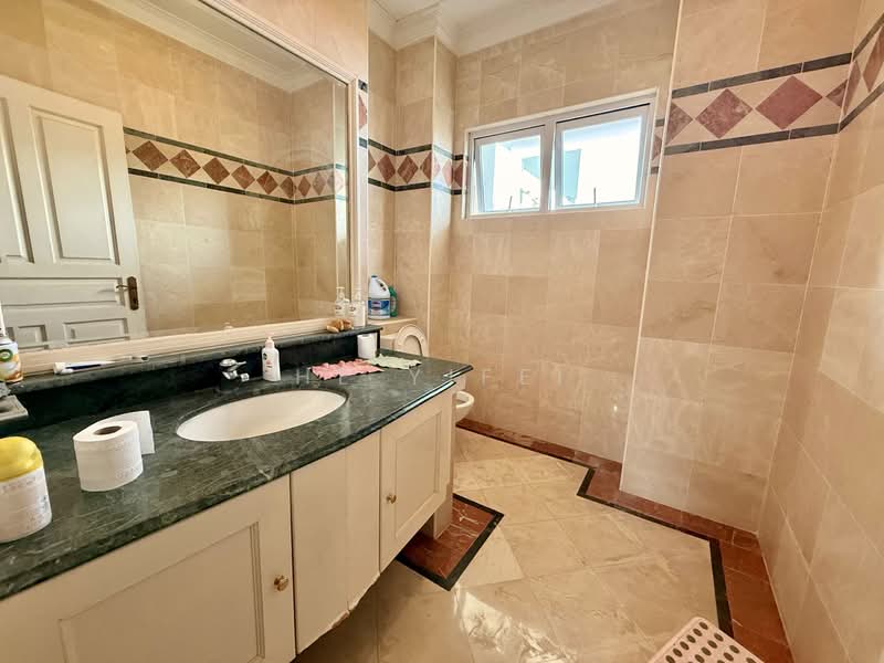 Charming GCB, Victoria Park Road, Bukit Timah Holland Village Enclave, Victoria Park Road, 7 Bedrooms, 8,900 sqft, Good Class Bungalow For Rent, by He Yifei, 500057642 - PropertyGuru.com.sg