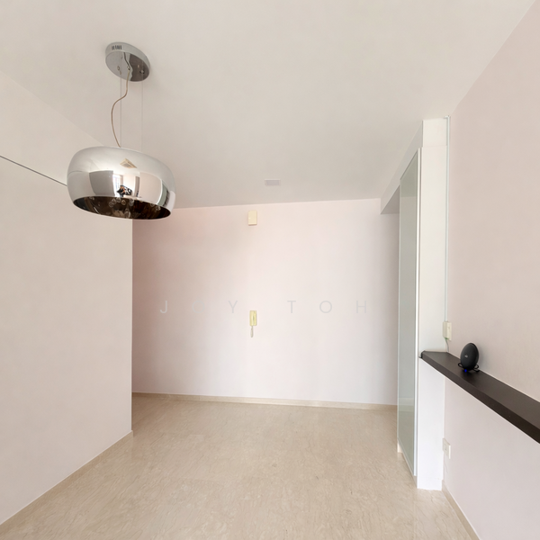 Palm Galleria Condominium For Sale at S$ 1,700,000 | PropertyGuru Singapore - Dining area 