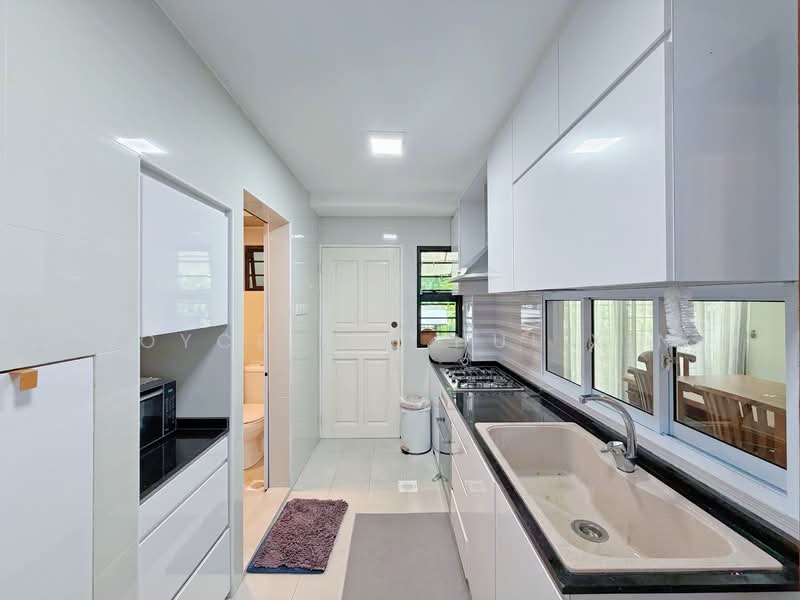 Barossa Gardens Terraced House For Sale at S$ 3,380,000 | PropertyGuru Singapore - Kitchen