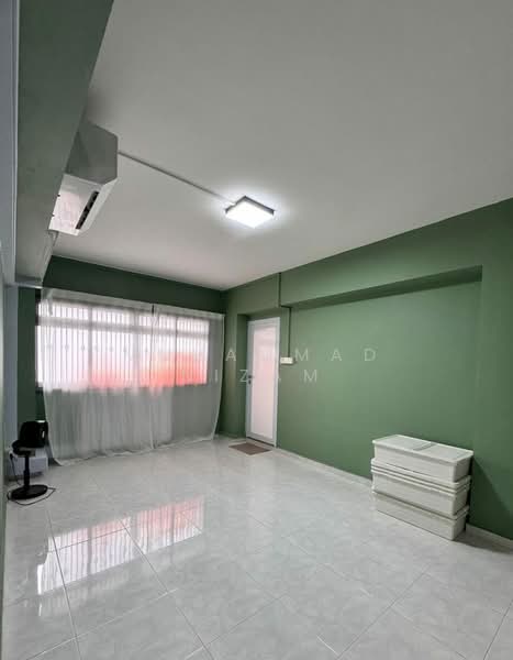 491C Tampines Street 45 HDB Flat For Sale at S$ 720,000 | PropertyGuru Singapore - Living Room