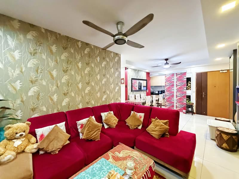 336B Anchorvale Crescent HDB Flat For Sale at S$ 890,000 | PropertyGuru Singapore - Living Room