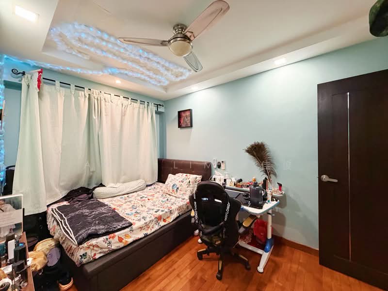 336B Anchorvale Crescent HDB Flat For Sale at S$ 890,000 | PropertyGuru Singapore - Bedroom