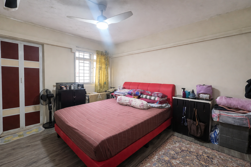 108 Yishun Ring Road HDB Flat For Sale at S$ 460,000 | PropertyGuru Singapore - Bedroom