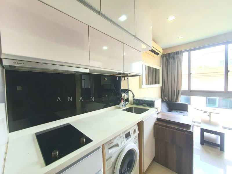 Centra Studios, 25 Lorong 25 Geylang, 1 Bedroom, 377 sqft, Apartment For Rent, by Anant Gupta, 500057667 - Kitchen - PropertyGuru.com.sg