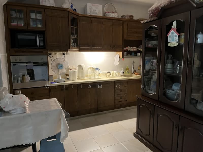 Renovated 2.5 storey Freehold Move-in Terrace near Upper Changi and Simei MRT, Jalan Pergam/Jalan Pelatok/Meragi Road, 5 Bedrooms, 3,500 sqft, Terraced House For Sale, by William C. H., 500057672 - PropertyGuru.com.sg
