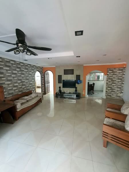 165 Bukit Batok West Avenue 8, 165 Bukit Batok West Avenue 8, 3 Bedrooms, 1,119 sqft, HDB Flat For Rent, by Muhammed Ayub, 500057701 - Living Room - PropertyGuru.com.sg